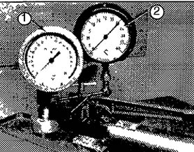 Поверочная установка с образцовым деформационным манометром и грузопоршневым манометром в качестве источнике давления